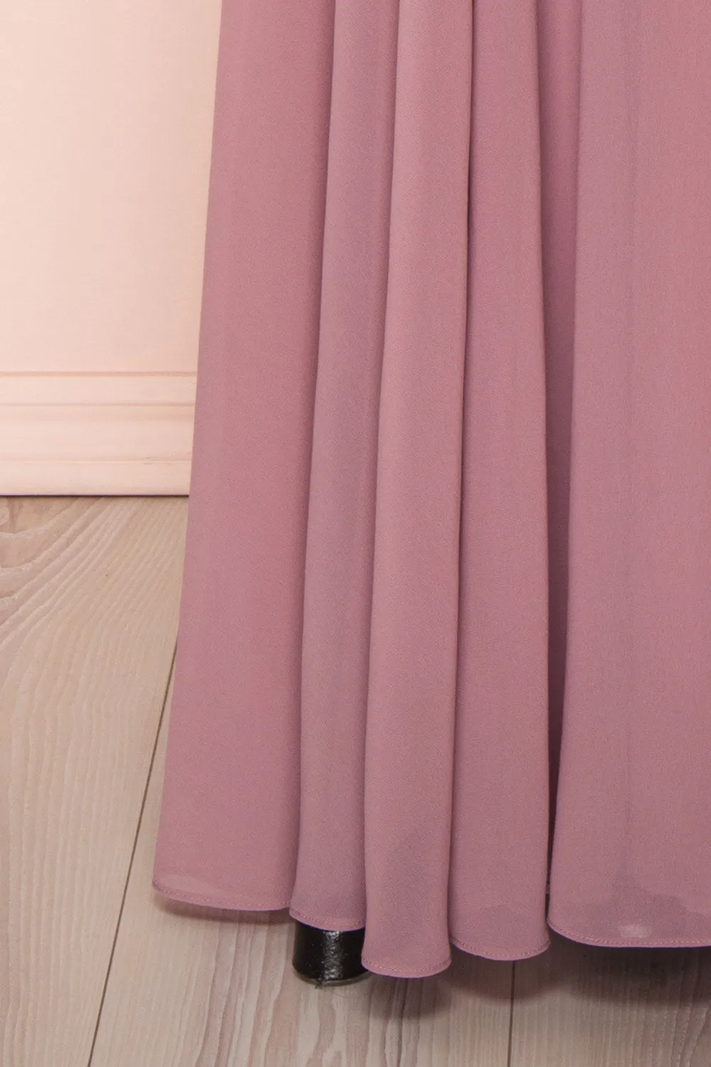 Aelis Mauve | Pleated Plunging V-Neckline Gown