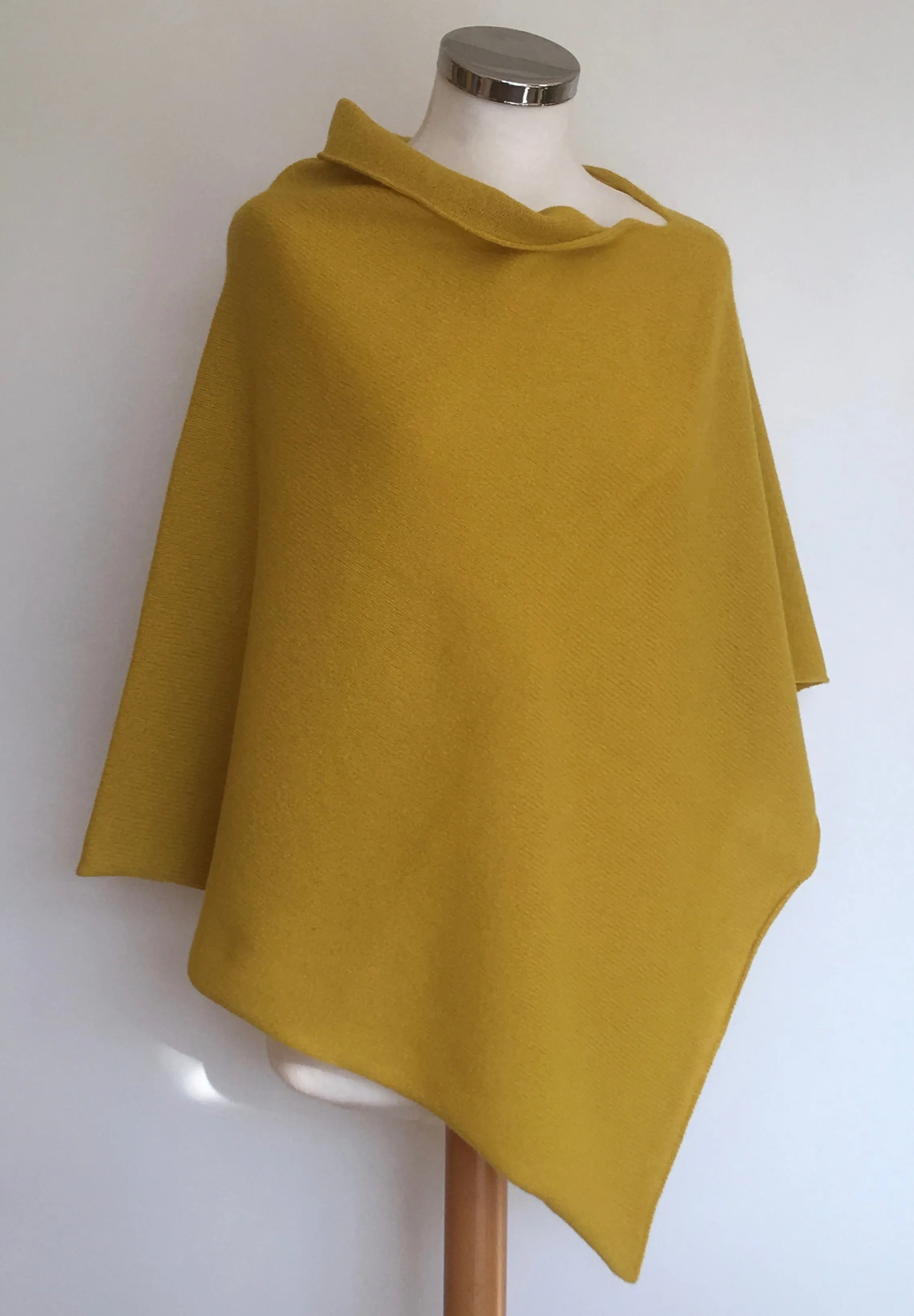 Poncho Soft Merino Lambswool Piccalilli Yellow