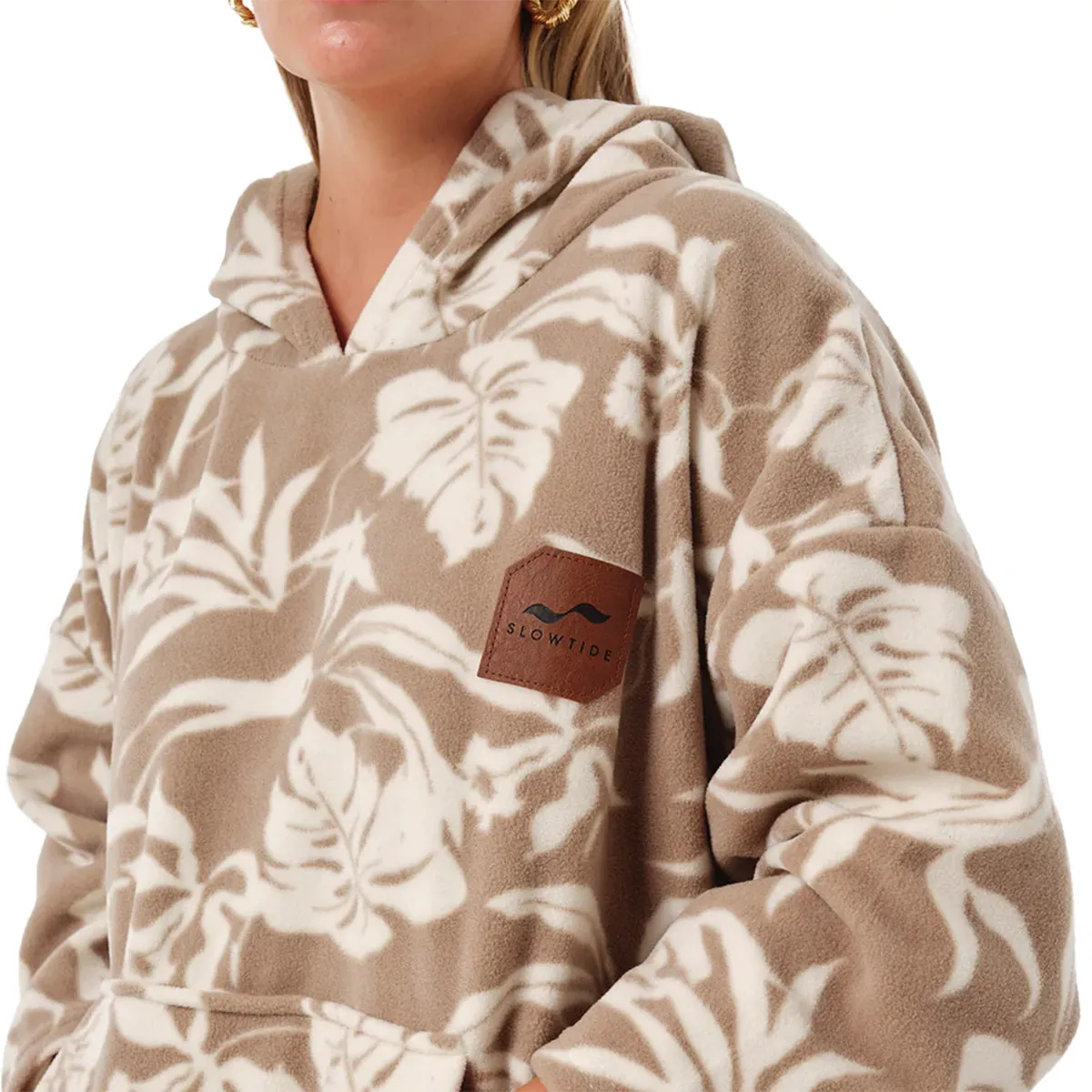 Slowtide Hauke Chilling Fleece Hooded Changing Poncho