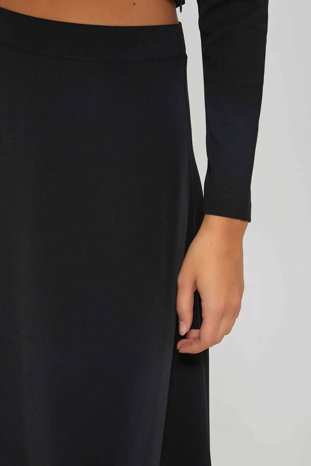 Women Black Solid A Line Skirt